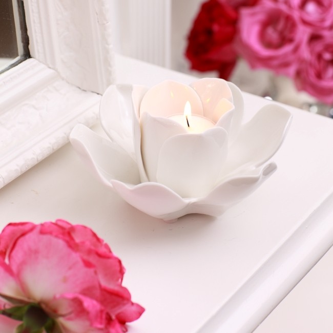 Currently Obsessed – Floral Porcelain Candle Holder