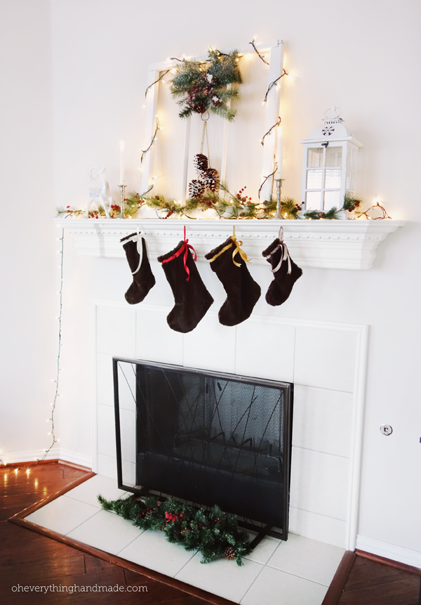 Reveal // Fireplace Mantel Christmas Decor